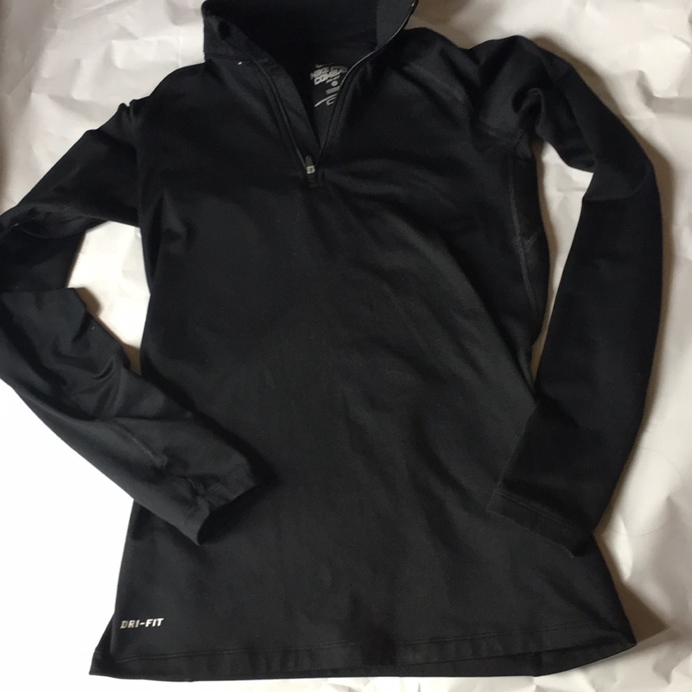 Nike pullover small